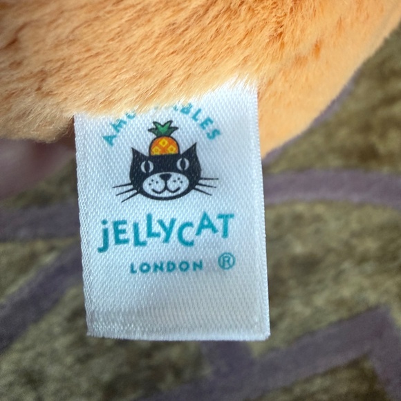 Jellycat Amuseables Bean - Picture 2 of 2